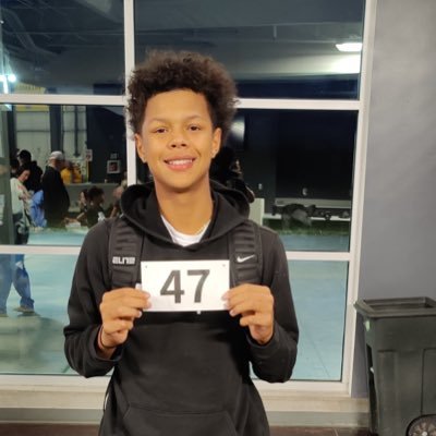 Class 2028 QB/DB| 150 | 6’0| Athlete |IG @Jarvis_lott08