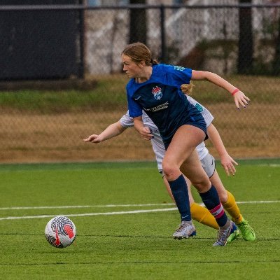 #8 Tampa Bay United U17 ECNL 08/Center Defensive Midfielder/Center Back/#8 Alonso High School Varsity Soccer/Insta: @Ella.soccer.adent08 / ella.adent@icloud.com