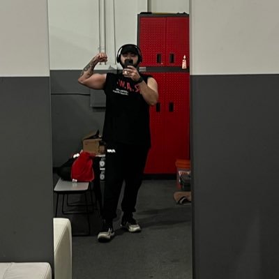 martybzz's profile picture. Today is a gift, be thankful.