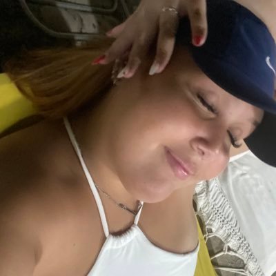 Teu manto é minha pele no meu peito tem teu escudo. 🦋