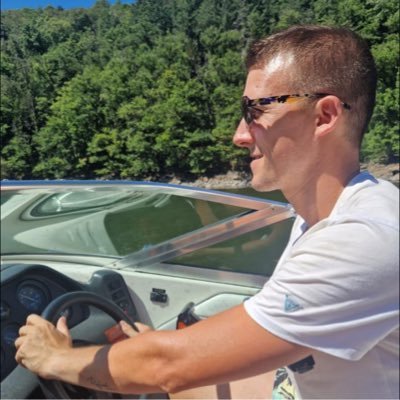 Journaliste chez DPG Media, passionné de sport, de politique et de géographie. Observateur attentif du Club de Bruges. Mes tweets n'engagent que moi