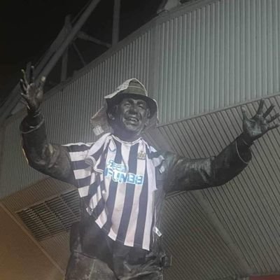 Fixer of invisible computers. Supporter of the greatest team in the North East...
