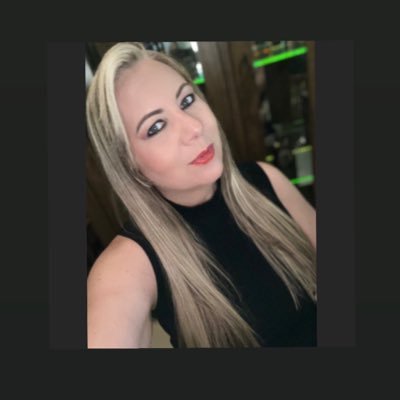 karinaddm's profile picture. Comunista Umbandista Fé na vida Fora Genocida