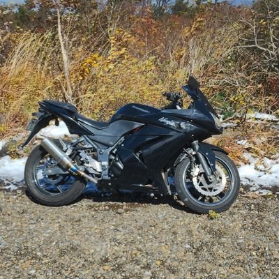 無断フォロー失礼します
Samber trackとninja250rとzxt10c3を
愛しています。