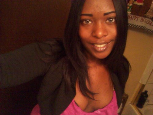 Im nisha.. Ima scorpio. I'm cute, fun, and drama free if you want to know more hmu!!!