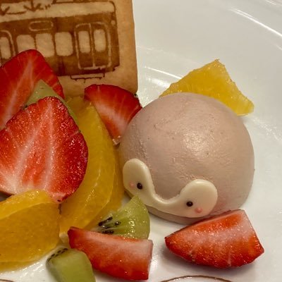 tsuyuri_104's profile picture. 舞台を観ることが幸せ。常に広く浅い沼の住人。最近はスリミで広大くんに興味をもち、Dress Up で新原くん推しになりつつある人。