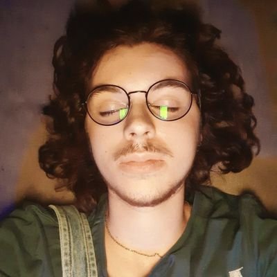 performing arts student & autistic dog lover | 24yo | 🏳️🌈🎗