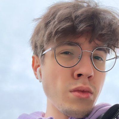 Gracz, zawodowy głupek, full-time streamer | Współpraca: tamae@sayflu.com