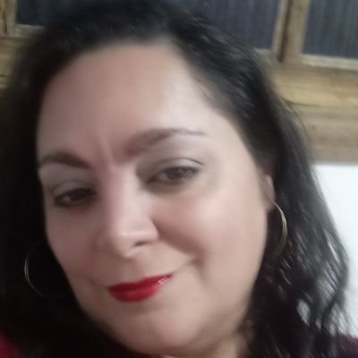 JaneLsg72's profile picture. O copo está sempre meio cheio, nunca meio vazio 🏹

A vida vale a pena quando a alma não é pequena.