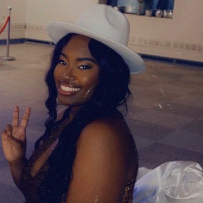 coco_bliss93's profile picture. -Social Worker
-Therapist 
-Wine lover
-Fluent in Sarcasm