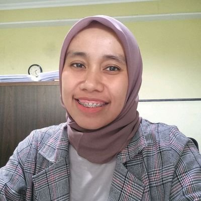 Maryamonmaryam's profile picture. Good traveler is with you