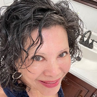 LIVED IN COMMUNIST VIETNAM. RN TEXAS. CONSERVATIVE. BELIEVE IN CONSTITUTIONS. MAGA❤️TRUMP🙏❤️🇱🇷