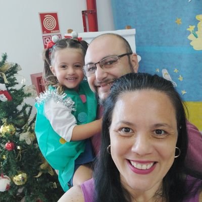 renataemoh's profile picture. 