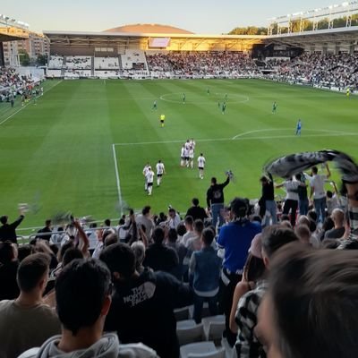 javiavendano's profile picture. trabajando la vida con tronío