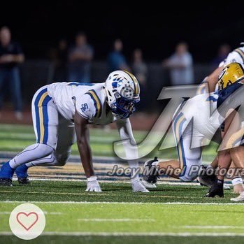 6’3/DE/SPS CO’ 2025/ email: ashtonbedford445@gmail.com/ jersey #15/ 3.0 gpa/ number: 9858694737