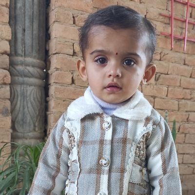 Moh_Emraan's profile picture. ‏‏‏لفظ جتنے بھی متاثر کن استعمال کرلئے جائیں، اگر خلوص اور محبت کی گرمائیش سے عاری ہوں تو مخاطب کے دل پر اثر نہیں کرتے۔