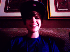sou rafaela, adoro o @justinbieber, tenho 12 anos!  ❥ ღ