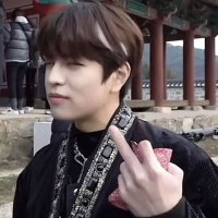 Minnie cu pra cima pro Brasil| †★VIU O SKZ★† (@darin_colector) 's Twitter Profile
