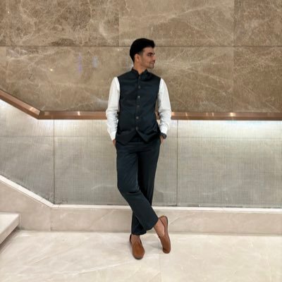 💻 | Data Engineer @paytm 📹 | YouTube @datasilicon 🌟 | 13.5k+ on @linkedin 🎂 | B'Day - 29th Nov ❤️ | Travel, Sport & Lifestyle