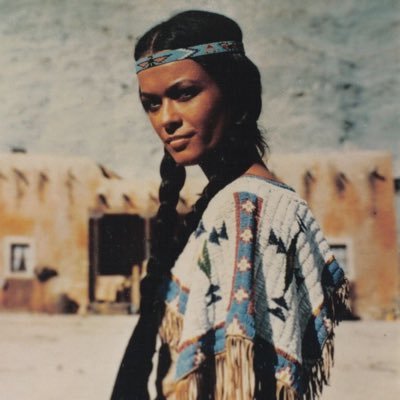 princezz0789's profile picture. mama 💙 John 1:14