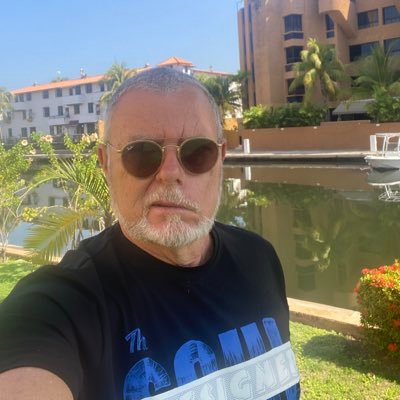 GianniPatino's profile picture. Nacido en Puerto la Cruz, Vzla. Ing Electricista, graduado en la UDO . Fundador y baterista de la agrupación Ankla . Gte Deportivo de Marinos de Oriente