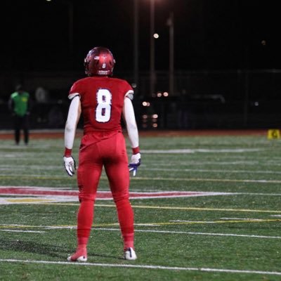 Kennedy Catholic // ATH🏈 C/O 2023// 3.95 GPA// 6’2/ 205 #TEAMFSP (206)-295-4434