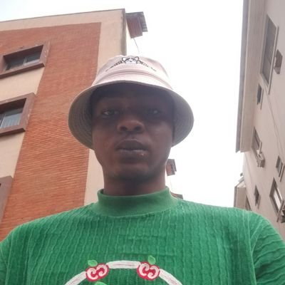 a_super_god_man's profile picture. Golden African musician 🧘‍♂️