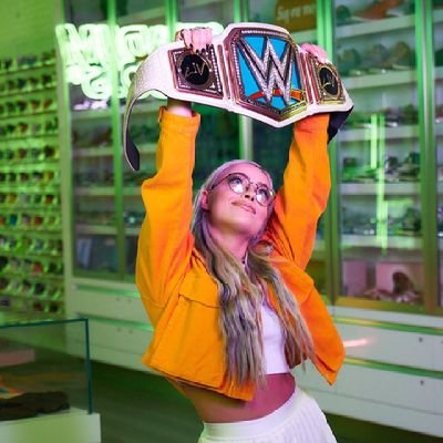 I am 18 and a fan account of @Yaonlylivvonce

main account: @Liv4JD1