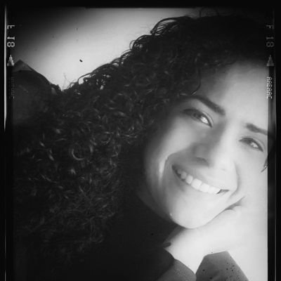 Yira_Vero84's profile picture. Socióloga UCV | 🫶 la comida y las películas 😊 | Adquiriendo habilidades en el mundo del MKT 💻 
Media Buyer, CM y SSM 🤳.