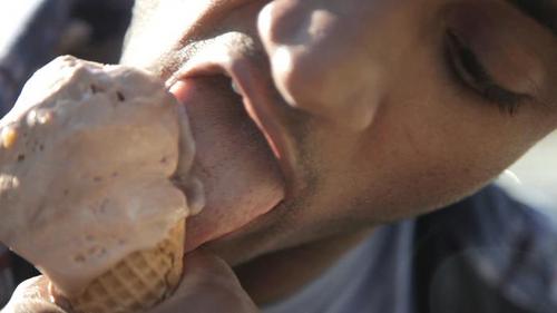 WaveGoodbye's profile picture. Four people prepare for the end of the World and connections around them.  http://t.co/uEdYBEFSzz