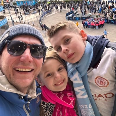 husband to @sarahroyle proud father Leo,Hallie ,Libby, & Rory business owner Manchester Cooling & Refrigeration..Fucking love MCFC 📷manchestercooling #sobriety