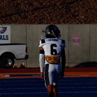 | Wr at Del Valle high school | Class of 25 | 5’11 170 |