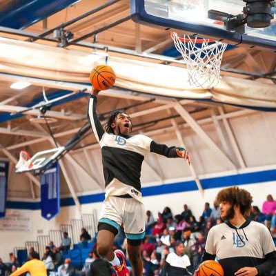 6’5 shooting guard | c/o 24 | 160 lbs | 3.6 gpa | LC Bird high school | @LC_Bird_Hoops