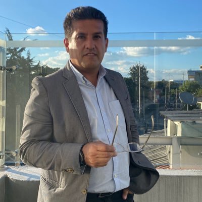 Administrador público, Espe intervención y gerencia social ,ex candidato jal Pte Aranda 23 ,comisionado PteAranda, líder comunal y gestor cultural.