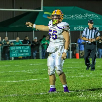 @WarhawkFootball. Hononegah 24’ 6’2 285 OL drake.broege@gmail.com 815-541-5343 NCAA#2303827077