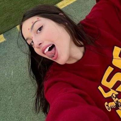 violencrims's profile picture. a star wrapped in flesh.