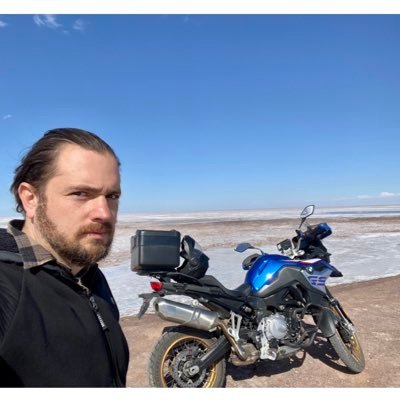 FcoPanks's profile picture. Fan de: Caravaggio, Kafka, Schopenhauer, Pessoa, Shaw, Tesla, Alexander Pope, Almafuerte, Seneca, Baltazar Gracián… Etc.