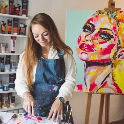 Artist & Mother of Two, Creating Masterpieces with Passion and Imagination. Bringing Art to Life, One Brushstroke at a Time👩‍🎨