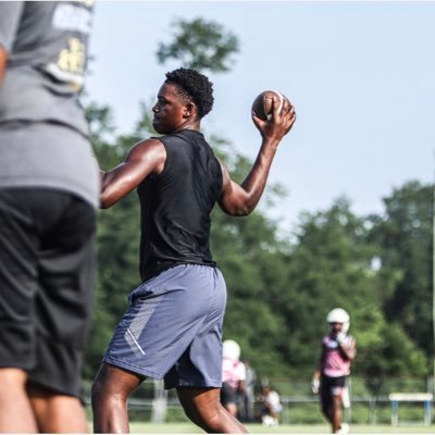Quarterback @Howard HighSchool | C/O 2026 | 6’2, 190 lbs | 3.6 GPA | Personal number (302)723-9695 | email:dcdrummond0924@gmail.com