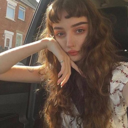 Theesaez128243's profile picture. Apreciando a importância da educação financeira como o primeiro passo para a independência. Vamos adquirir conhecimento e crescer coletivamente!