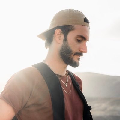 snake_explore's profile picture. ↠ Puglia-born travel photographer ↠ The world is waiting to be explored ↠ @planetopedia creator ◦ @honor_italia ambassador