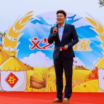 交个朋友！有关必回，顶个小目标，200好友！国家一级播音员，免费教中文