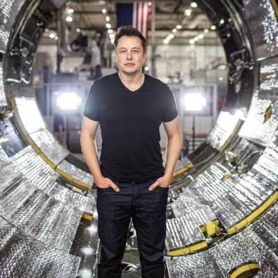 Entrepreneur
🚀| Spacex • CEO & CTO
🚔| Tesla • CEO and Product architect 
🚄| Hyperloop • Founder 
🧩| OpenAI • Co-founder
👇🏻| Build A 7-fig twitter