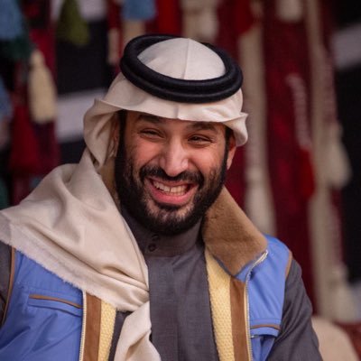 اذا مرَرْت من هُنا فادعُ لي علّك أقربُ إلى اللّه مني فيُستجاب لك
