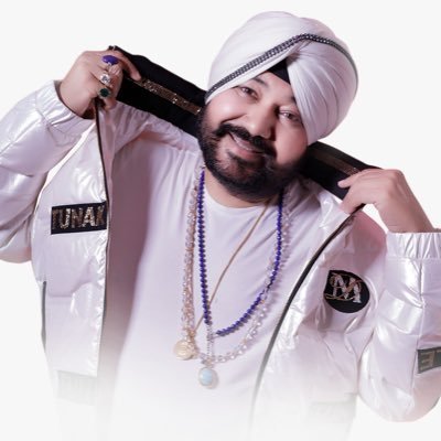 Celebrating life's rhythm through music.

For Bookings: +91 9971655555 / mails@dalermehndi.com