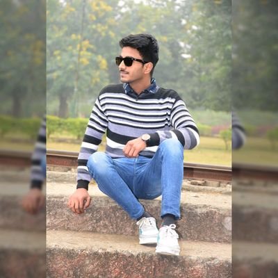 कबीर हम आए जगत मे, जग हँसा हम रोय।
ऐसी करणी कर चले, हम हंसे जग रोय।।
