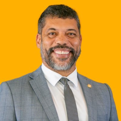 🟡 Deputado Estadual
🟡 Vereador por 3 mandatos
🟡 Representante do Povo
