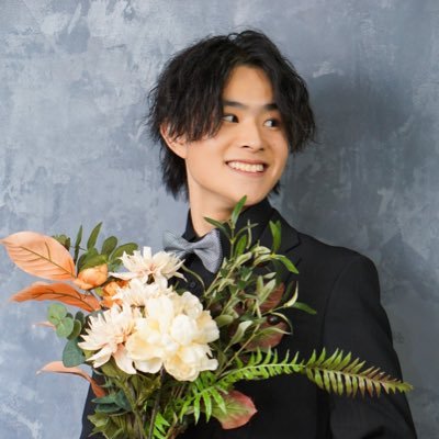 合唱指揮┆ ISSIMO!!(@ISSIMO_project)企画・指揮🏮🫧┊男声合唱団ノヴァーリス(@male_novalis)指揮🌹┊ E-TRICOT 指揮🇫🇷┆ Colors music school講師┊#JCAユース 12,13,14th┆ご依頼はDMまで✉