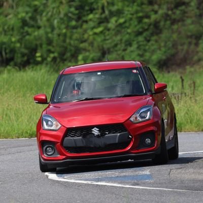 ジムカーナと時々ショートサーキット。
PN仕様。
タービンブローESPエラードラシャブレイクフェードスイフト。
車も中の人も壊れる。
ドラシャブレイク記録更新中(泣)