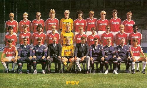 Volg hier de reconstructie van PSV. van minuut tot minuut, 25 jaar terug in de tijd!
